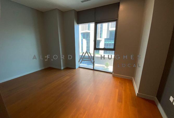 945376 - Property Image 2