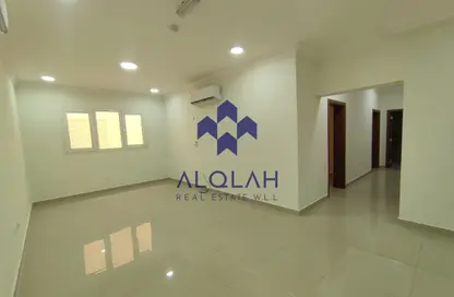 شقة - 2 غرف نوم - 2 حمامات للايجار في العزيزية - العزيزية - الدوحة