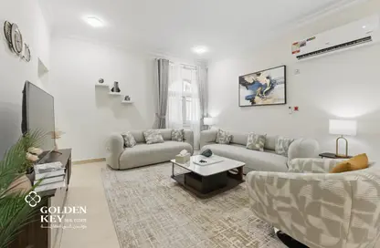 Apartment - 2 Bedrooms - 2 Bathrooms for rent in Al Khazin Street - Madinat Khalifa South - Madinat Khalifa - Doha