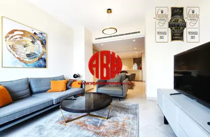 Apartment - 1 Bedroom - 2 Bathrooms for rent in Imperial Amber - Viva Bahriyah - The Pearl Island - Doha