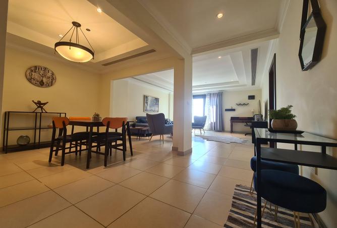 932780 - Property Image 2