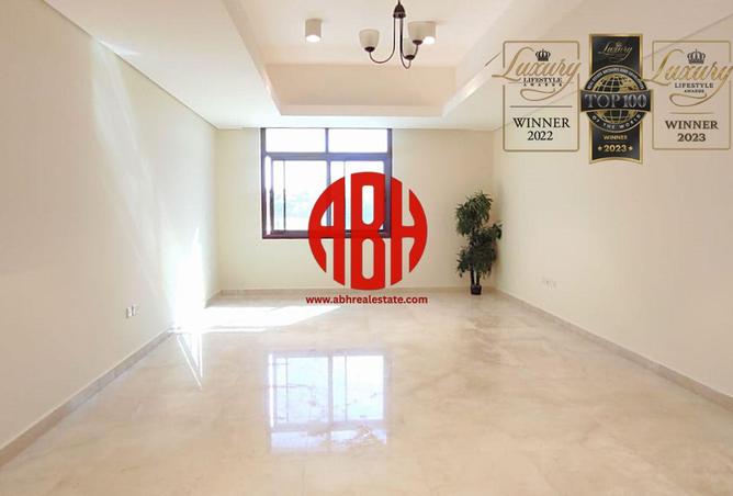 978258 - Property Image 3