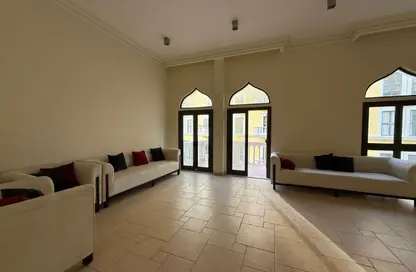 Apartment - 3 Bedrooms - 4 Bathrooms for rent in Carnaval - Qanat Quartier - The Pearl Island - Doha
