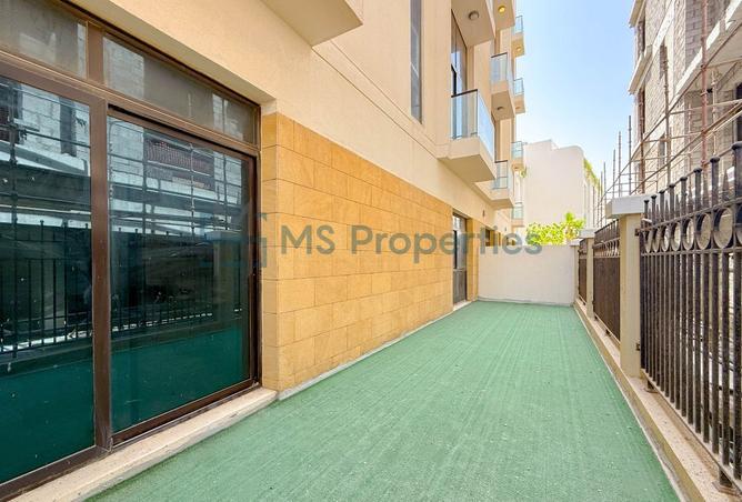 944489 - Property Image 2