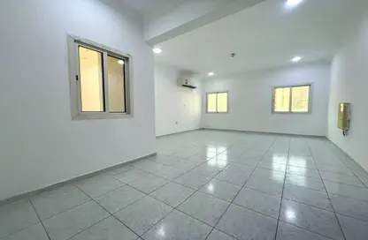 شقة - 3 غرف نوم - 3 حمامات للايجار في شارع الزبير بكار - السد - الدوحة