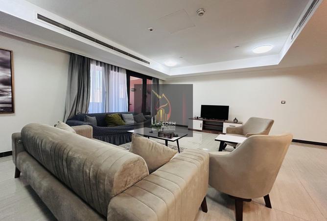 958180 - Property Image 2