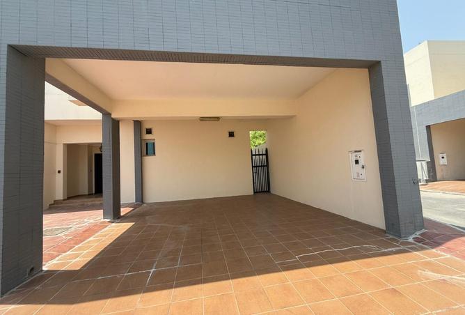 1000402 - Property Main Image