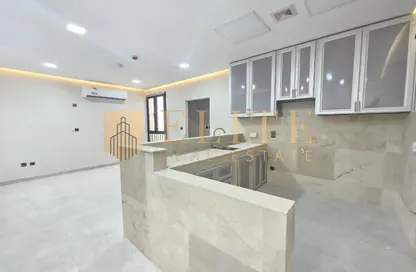Apartment - 2 Bedrooms - 2 Bathrooms for rent in Street 871 - Al Duhail South - Al Duhail - Doha
