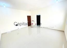 Compound - 1 bedroom - 1 bathroom for rent in Wholesale Market Street - Abu Hamour - Doha