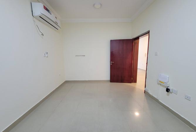 982929 - Property Main Image