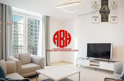 Apartment - 1 Bedroom - 2 Bathrooms for rent in The Garden - Floresta Gardens - The Pearl Island - Doha