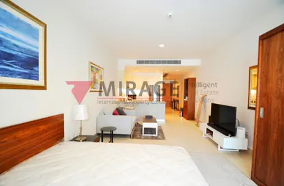 Room / Bedroom image for: Apartment - 1 Bathroom for rent in Viva West - Viva Bahriyah - The Pearl Island - Doha, Image 1