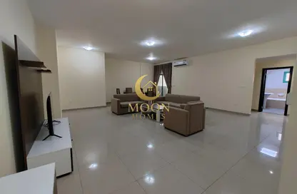 Apartment - 2 Bedrooms - 2 Bathrooms for rent in Old Al Ghanim - Al Ghanim - Doha