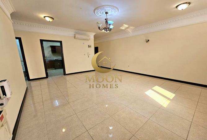 972032 - Property Image 3