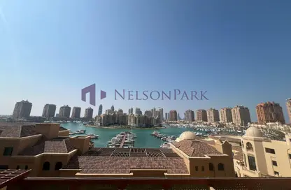 شقة - 2 غرف نوم - 4 حمامات للبيع في طريق بورتو الغربي - بورتو أرابيا - جزيرة اللؤلؤة - الدوحة