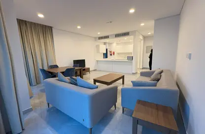 Apartment - 2 Bedrooms - 2 Bathrooms for rent in The Pearl Island - Doha