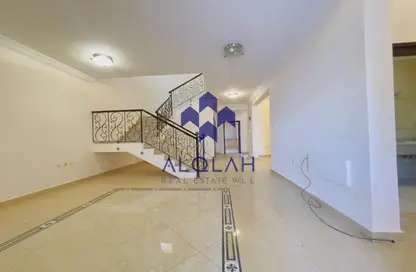 Compound - 4 Bedrooms - 5 Bathrooms for rent in Al Duhail - Al Duhail - Doha