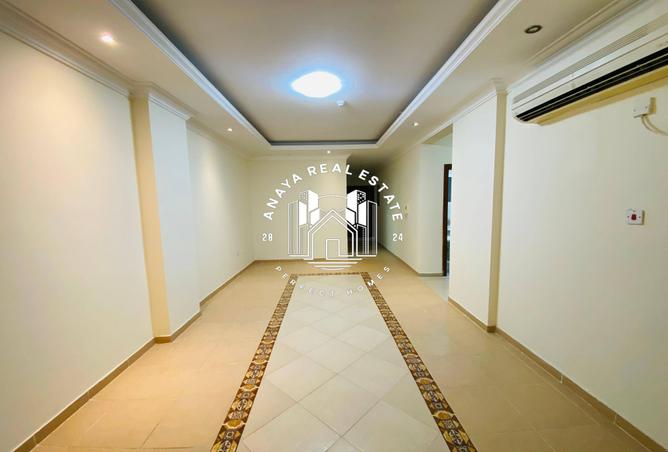 897027 - Property Image 2