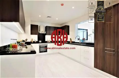 Villa - 5 Bedrooms - 5 Bathrooms for rent in Abraj Bay - Abraj Quartiers - The Pearl Island - Doha