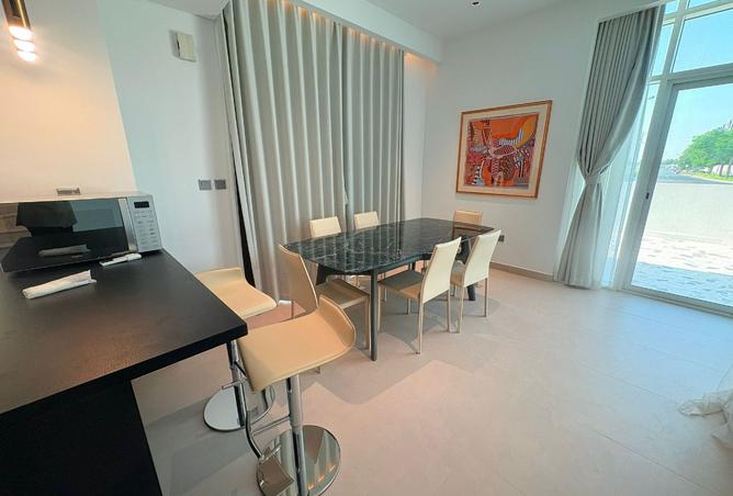 998700 - Property Image 2