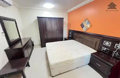 Apartment - 1 Bedroom - 2 Bathrooms for rent in Umm Ghuwailina 4 - Umm Ghuwailina - Doha