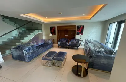 Apartment - 3 Bedrooms - 5 Bathrooms for rent in Tower 1 - Abraj Quartiers - The Pearl Island - Doha