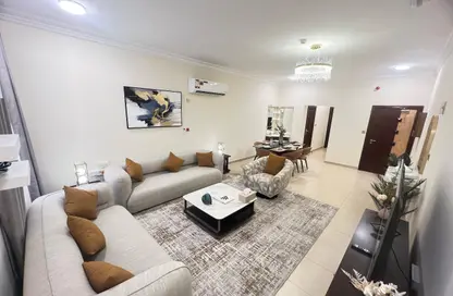Apartment - 2 Bedrooms - 2 Bathrooms for rent in Madinat Khalifa South - Madinat Khalifa - Doha