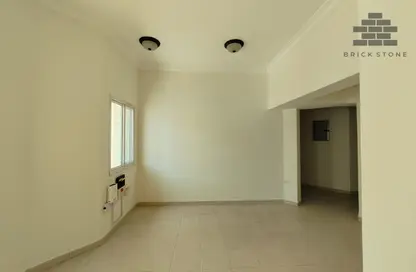 Apartment - 2 Bedrooms - 2 Bathrooms for rent in Hiteen Street - Al Muntazah - Doha