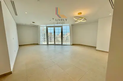 Penthouse - 3 Bedrooms - 4 Bathrooms for rent in Floresta Gardens - Floresta Gardens - The Pearl Island - Doha