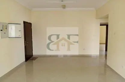Apartment - 2 Bedrooms - 2 Bathrooms for rent in Bin Omran - Fereej Bin Omran - Doha