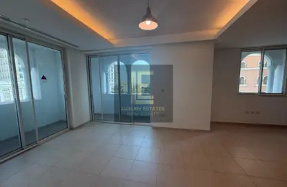 Apartment - 1 Bedroom - 2 Bathrooms for sale in Viva East - Viva Bahriyah - The Pearl Island - Doha