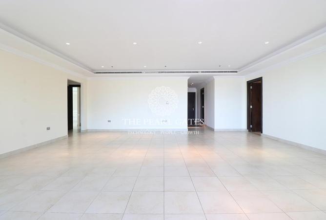 942423 - Property Image 2