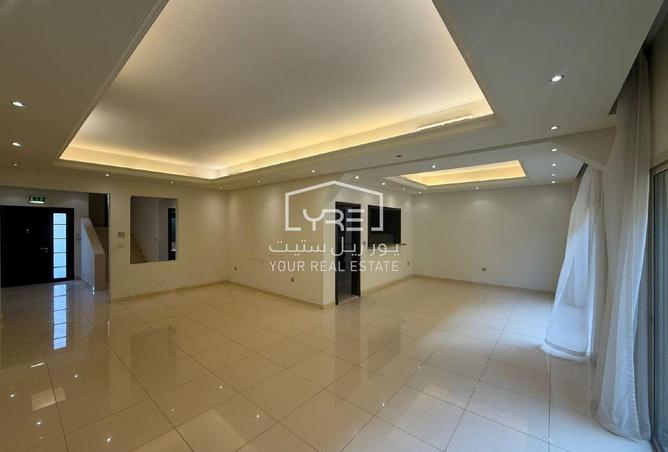 954338 - Property Image 3