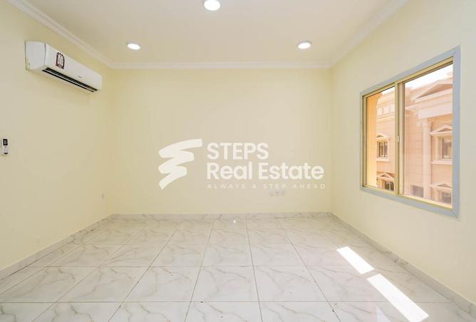 949431 - Property Image 3