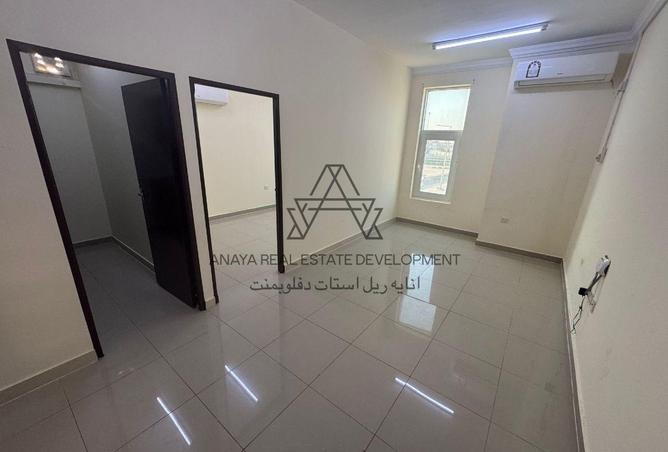943086 - Property Image 2