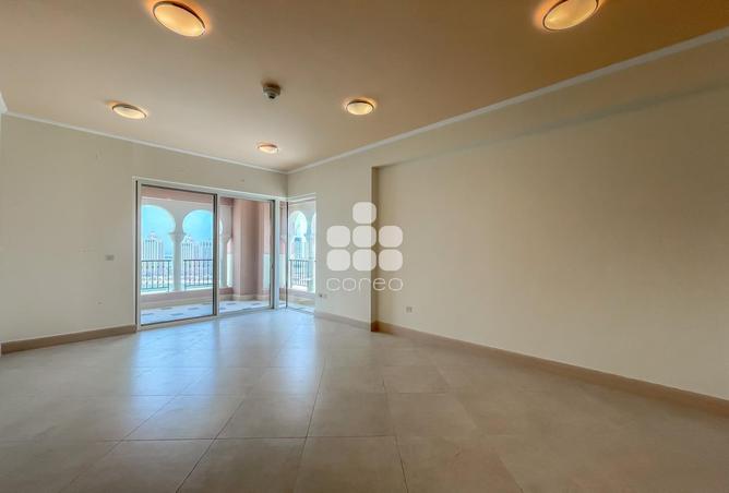 913963 - Property Image 3