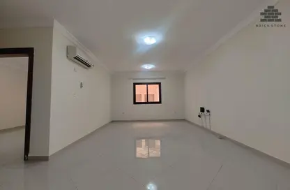 Apartment - 2 Bedrooms - 2 Bathrooms for rent in Anas Street - Fereej Bin Mahmoud North - Fereej Bin Mahmoud - Doha