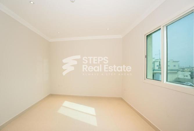934590 - Property Image 2