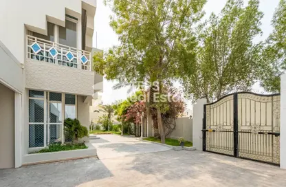 Villa - 5 Bedrooms - 5 Bathrooms for rent in Onaiza - Onaiza - Doha