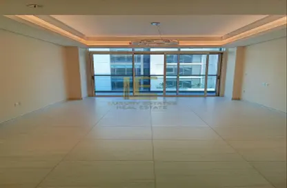 Apartment - 2 Bedrooms - 4 Bathrooms for sale in Gewan Island - The Pearl Island - Doha