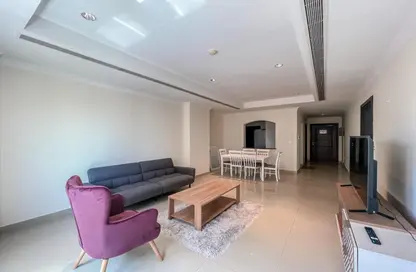 Apartment - 1 Bedroom - 2 Bathrooms for rent in Tower 13 - Porto Arabia - The Pearl Island - Doha