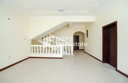 Compound - 4 Bedrooms - 4 Bathrooms for rent in Al Maamoura - Al Maamoura - Doha