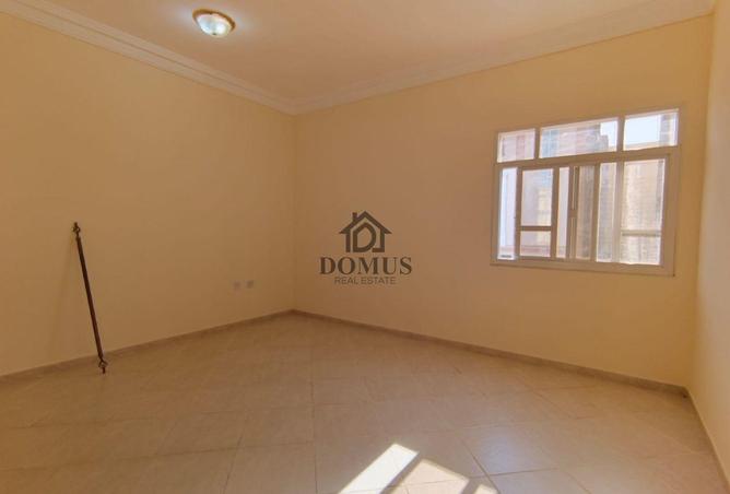 963523 - Property Image 3