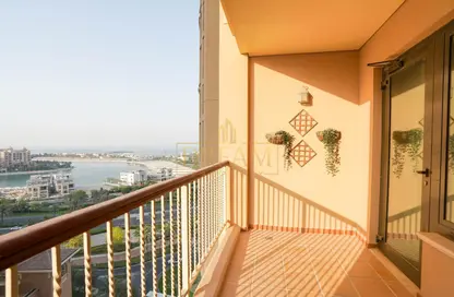 Apartment - 1 Bedroom - 2 Bathrooms for rent in One Porto Arabia - Porto Arabia - The Pearl Island - Doha