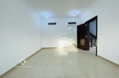 Compound - 4 Bedrooms - 4 Bathrooms for rent in Al Gharrafa - Al Gharrafa - Doha