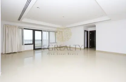 Apartment - 2 Bedrooms - 2 Bathrooms for rent in Porto Arabia - The Pearl Island - Doha