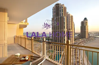 Apartment - 2 Bedrooms - 4 Bathrooms for rent in Abraj Bay - Abraj Quartiers - The Pearl Island - Doha