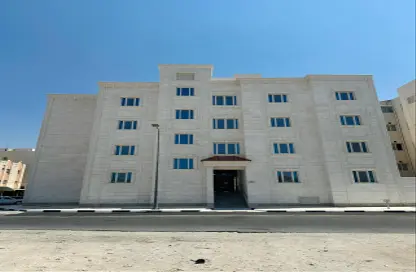 شقة - 2 غرف نوم - 2 حمامات للايجار في مجمع المها السكني - جديد الهتمي - فريج بن عمران - الدوحة