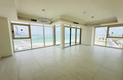 Apartment - 2 Bedrooms - 4 Bathrooms for sale in Crystal Residence - The Pearl Island - Doha