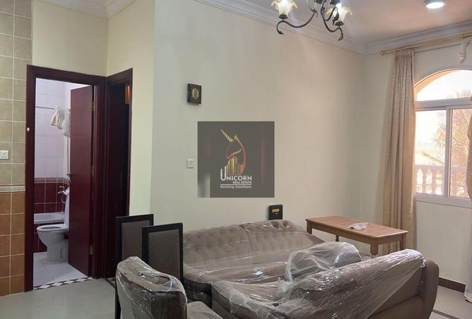 985218 - Property Image 3